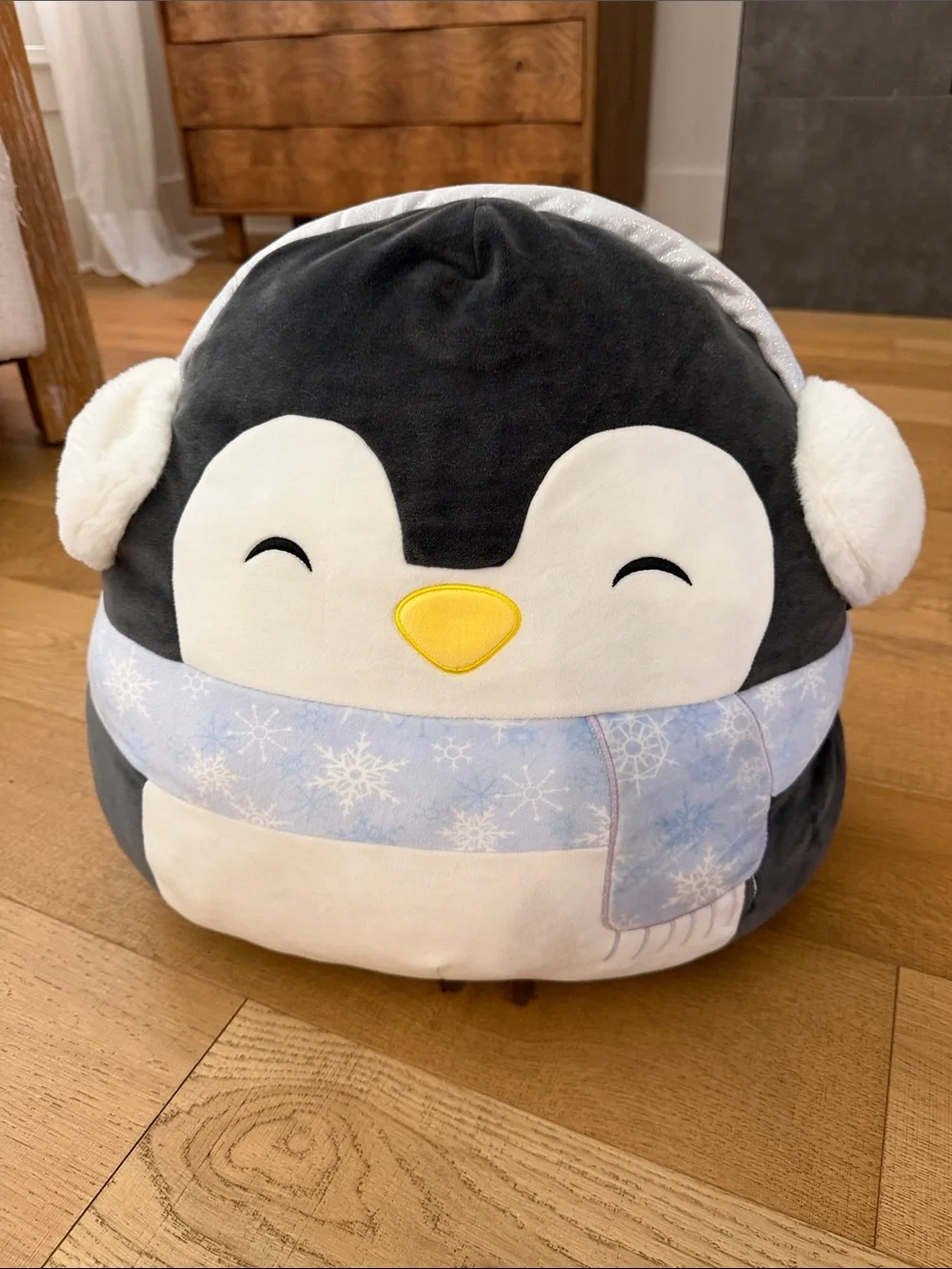 Official Christmas Winter Luna the Penguin Squishmallow